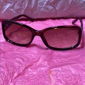 LIZ CLAIBORNE SUNGLASSES ZZ4